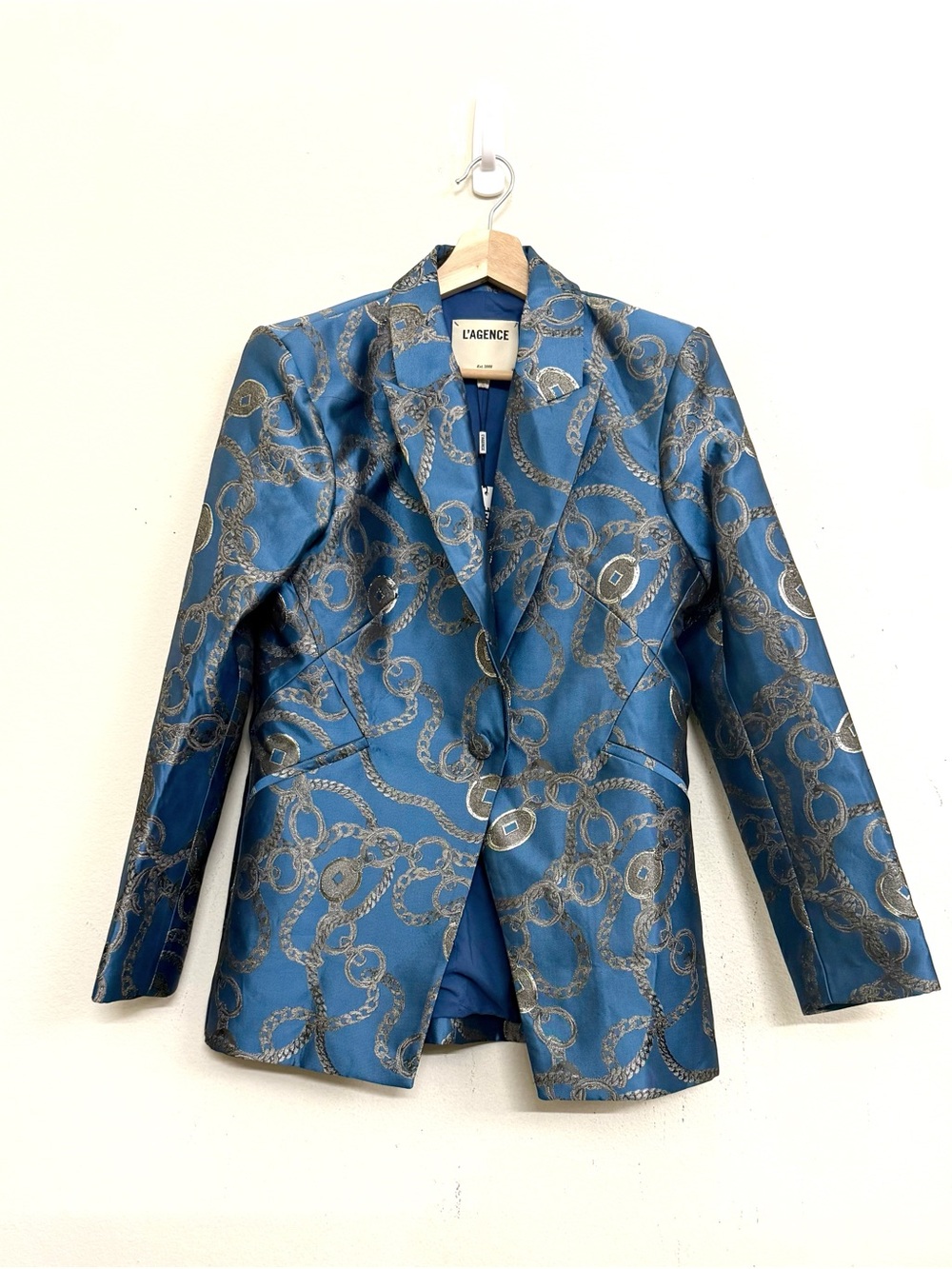 NWT L'AGENCE  Sheila Longline Jacquard Blue Silver Good Luck Chain Blazer Sz 8 - Picture 9 of 16